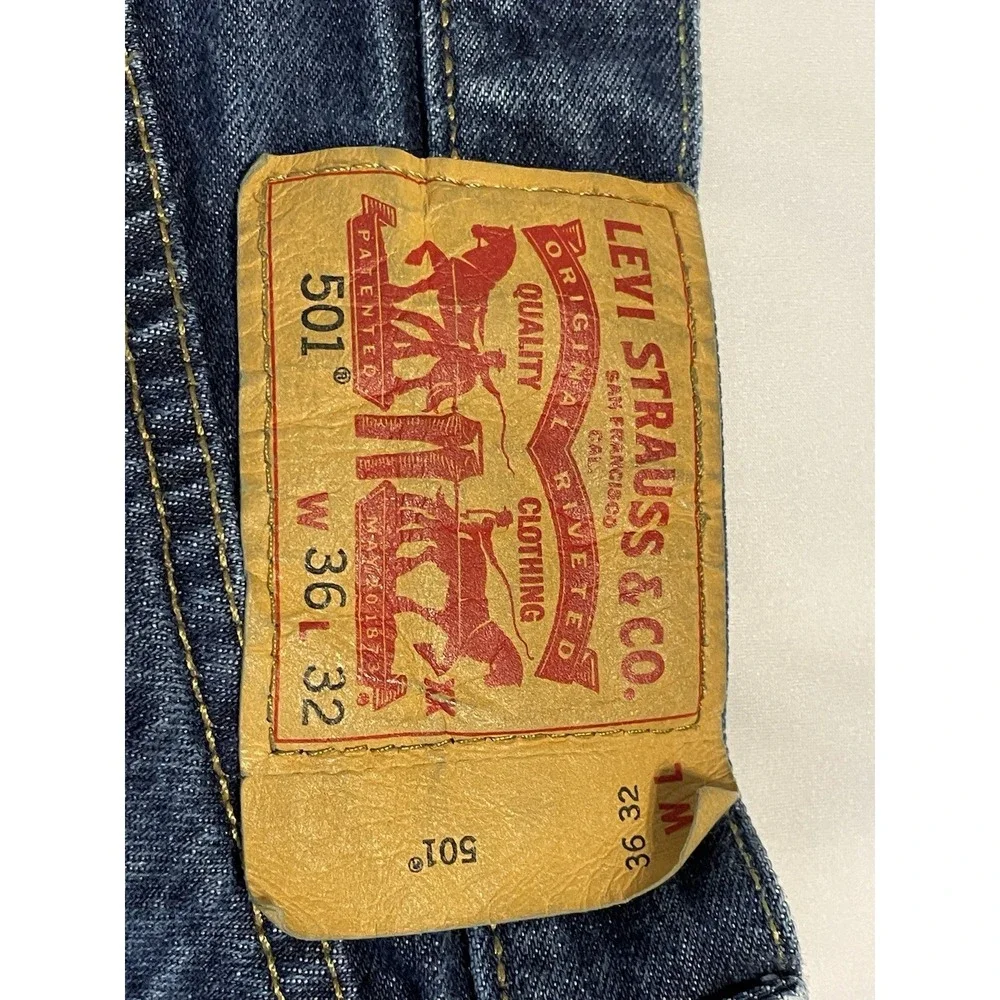 Levi's 501 Button Fly jeans 36x32‎